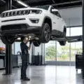 Revisão Jeep Compass em Lavras: guia completo de manutenção