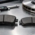 Duração da Pastilha de Freio em SUV: Tabela por Modelo em 2026